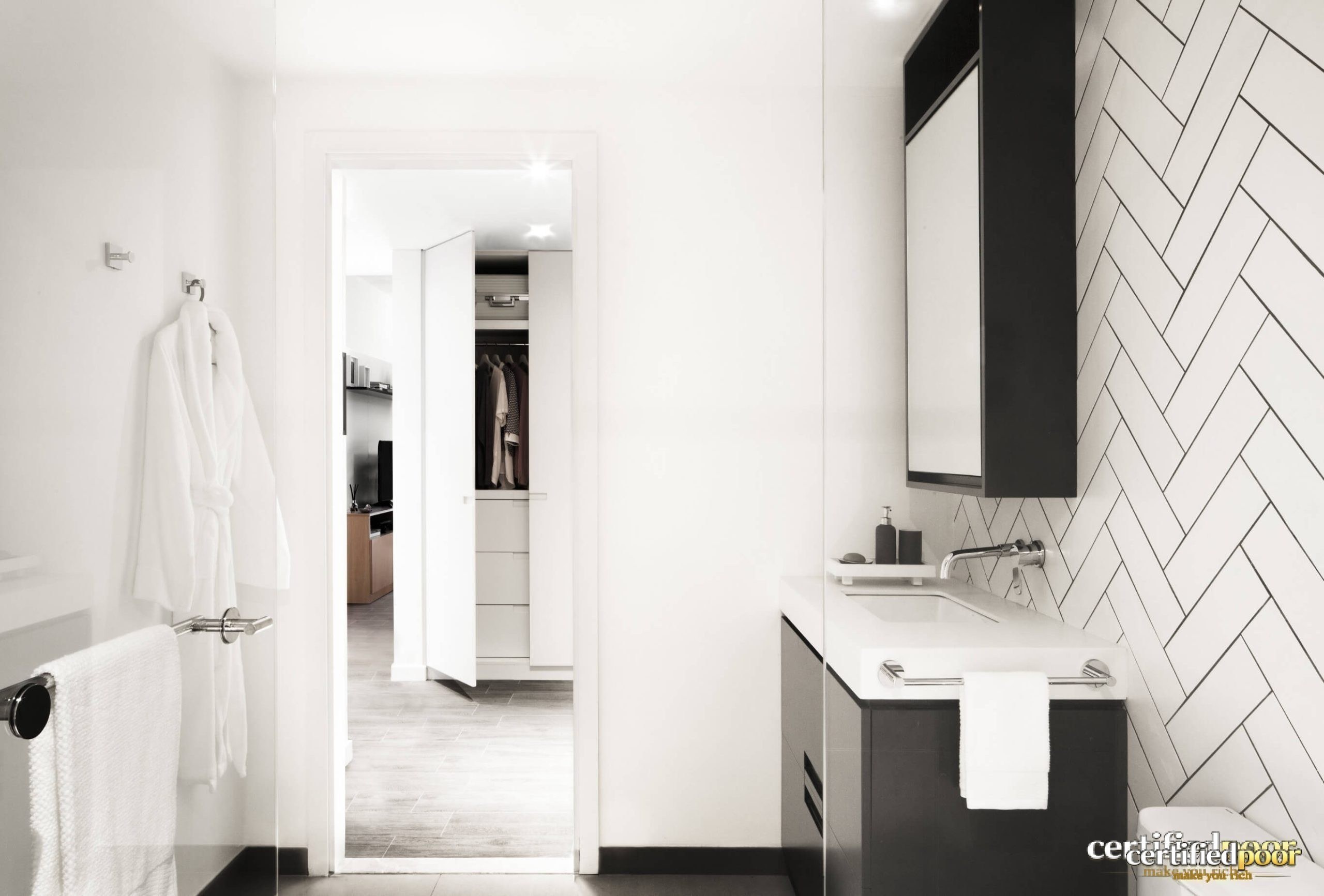 320 Riverside Crescent lagoon